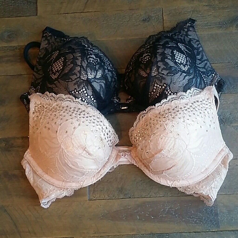 *SOLD*Bundle of 2 bra
